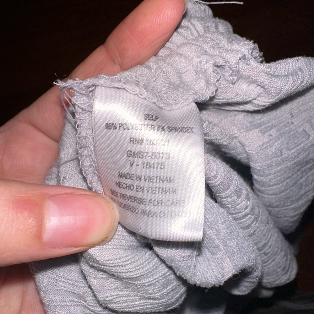 Light Gray Ruched Women's Top - Picture 3 of 4